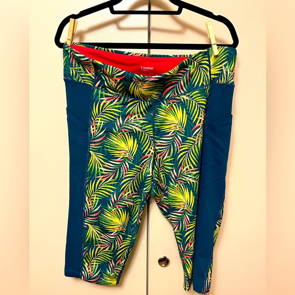 Tropical Workout Set! Top and leggings 🌺 - Picture 7 of 9